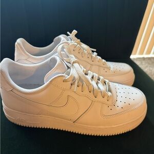 Nike Men’s Air Force 1 White Sneakers